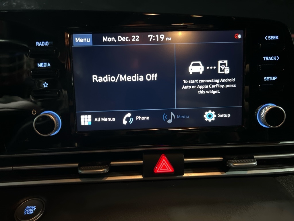 Hyundai Elantra SEL 2021