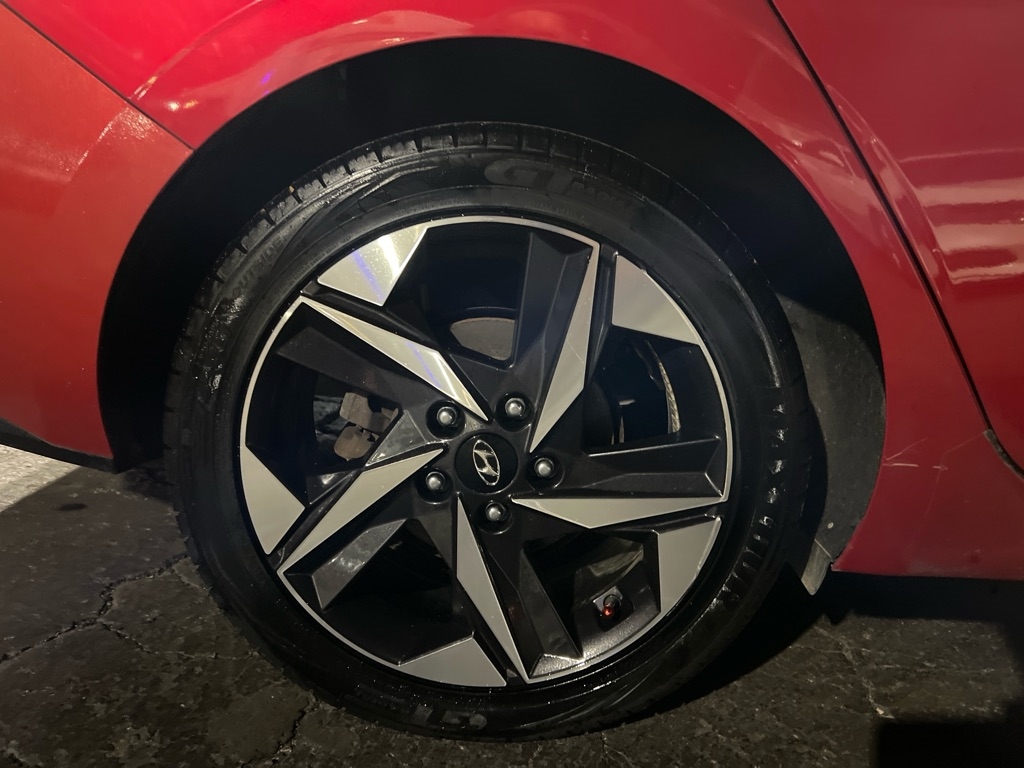 Hyundai Elantra SEL 2021