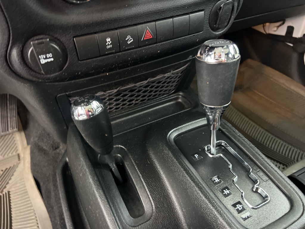 Jeep Wrangler Sport 4WD 2016