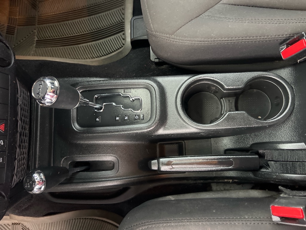 Jeep Wrangler Sport 4WD 2016