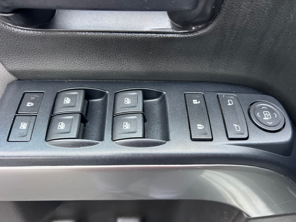 Chevrolet Silverado 2500HD LT Crew Cab 4WD 2018