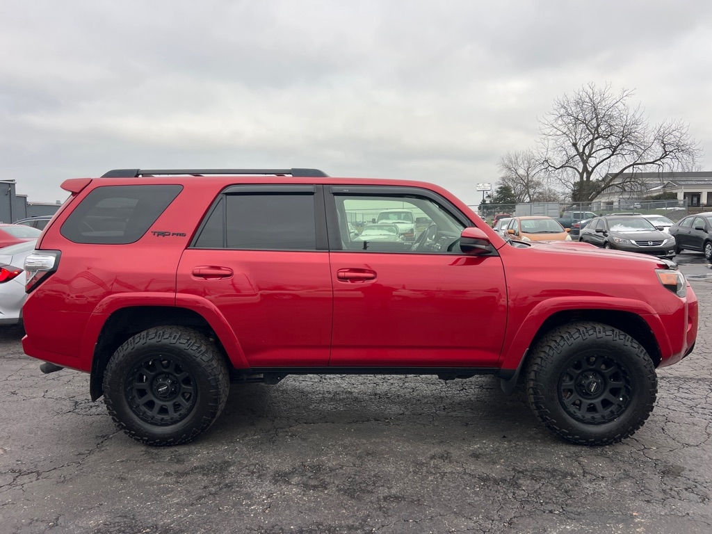 Toyota 4Runner Limited 4WD V6 2017