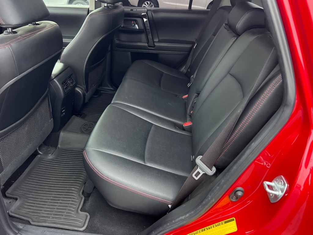 Toyota 4Runner Limited 4WD V6 2017