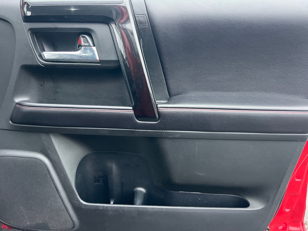 Toyota 4Runner Limited 4WD V6 2017