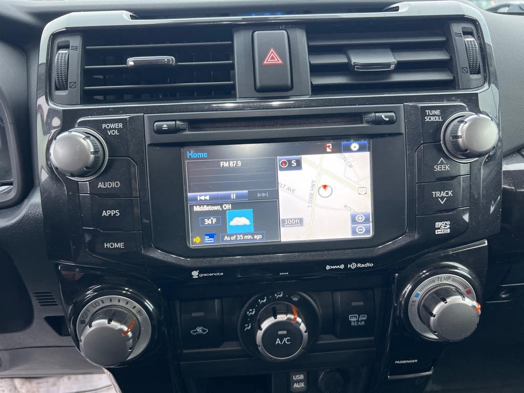 Toyota 4Runner Limited 4WD V6 2017