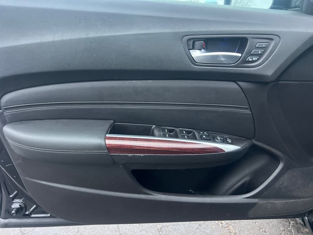 Acura TLX 8-Spd DCT w/Technology Package 2015
