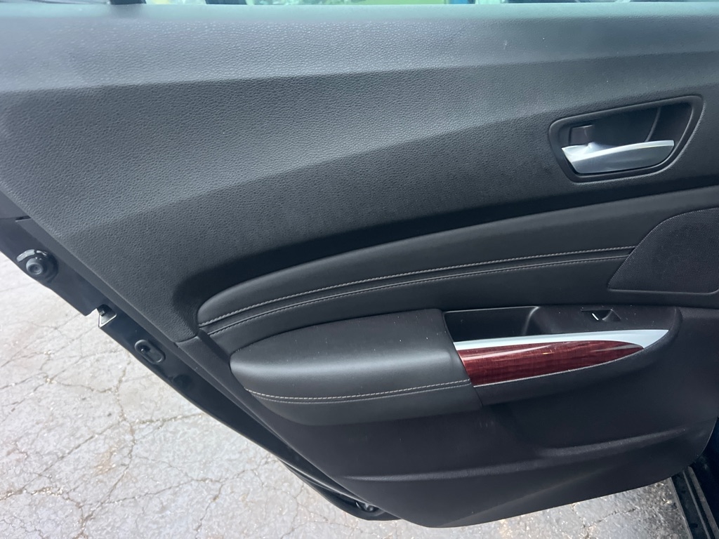 Acura TLX 8-Spd DCT w/Technology Package 2015