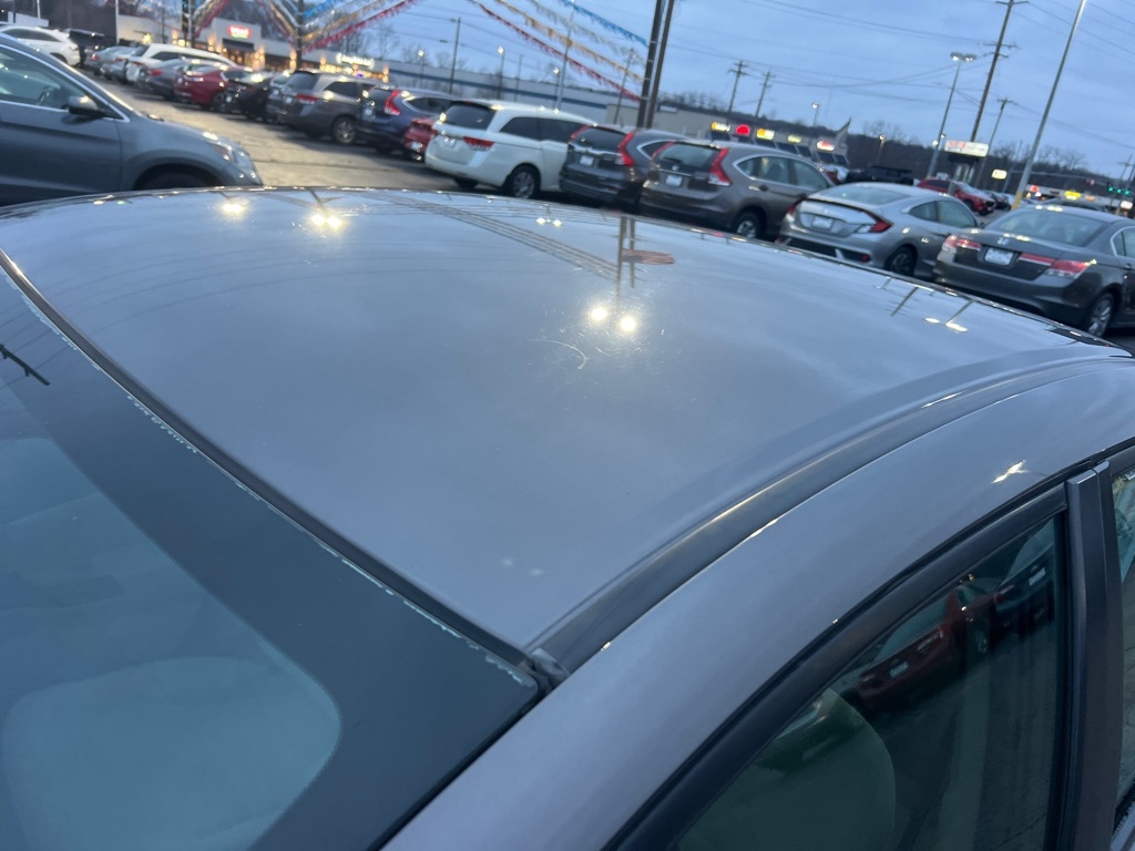 Honda Civic LX Sedan 5-Speed AT 2013