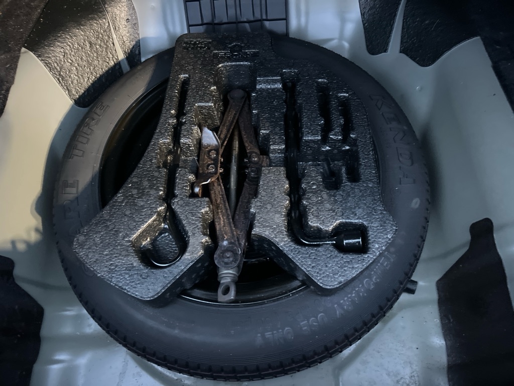 Honda Civic LX Sedan 5-Speed AT 2013