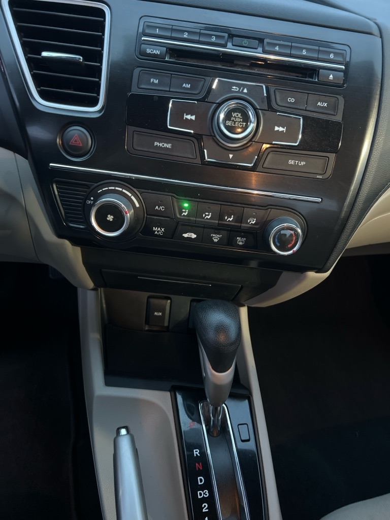 Honda Civic LX Sedan 5-Speed AT 2013