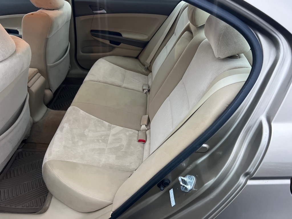 Honda Accord LX-P Sedan AT 2010