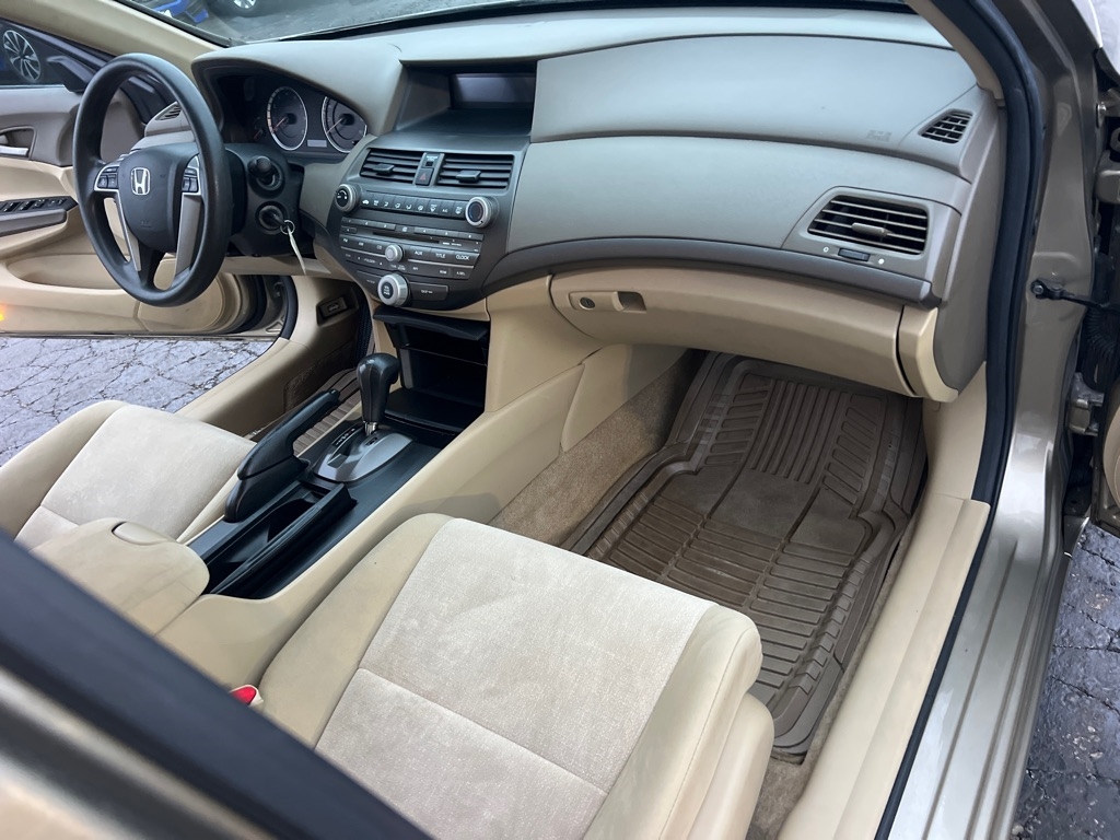 Honda Accord LX-P Sedan AT 2010