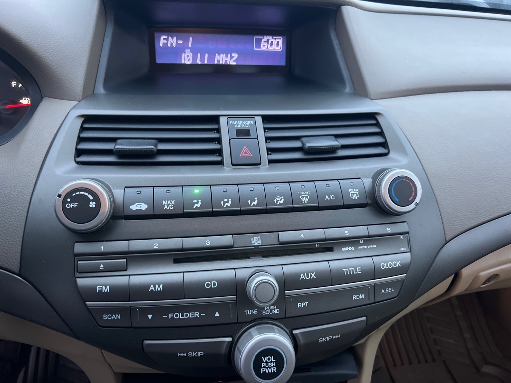 Honda Accord LX-P Sedan AT 2010