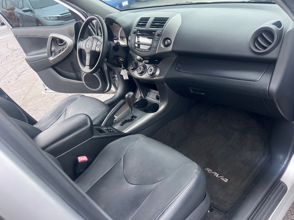 Toyota RAV4 Sport I4 4WD 2009