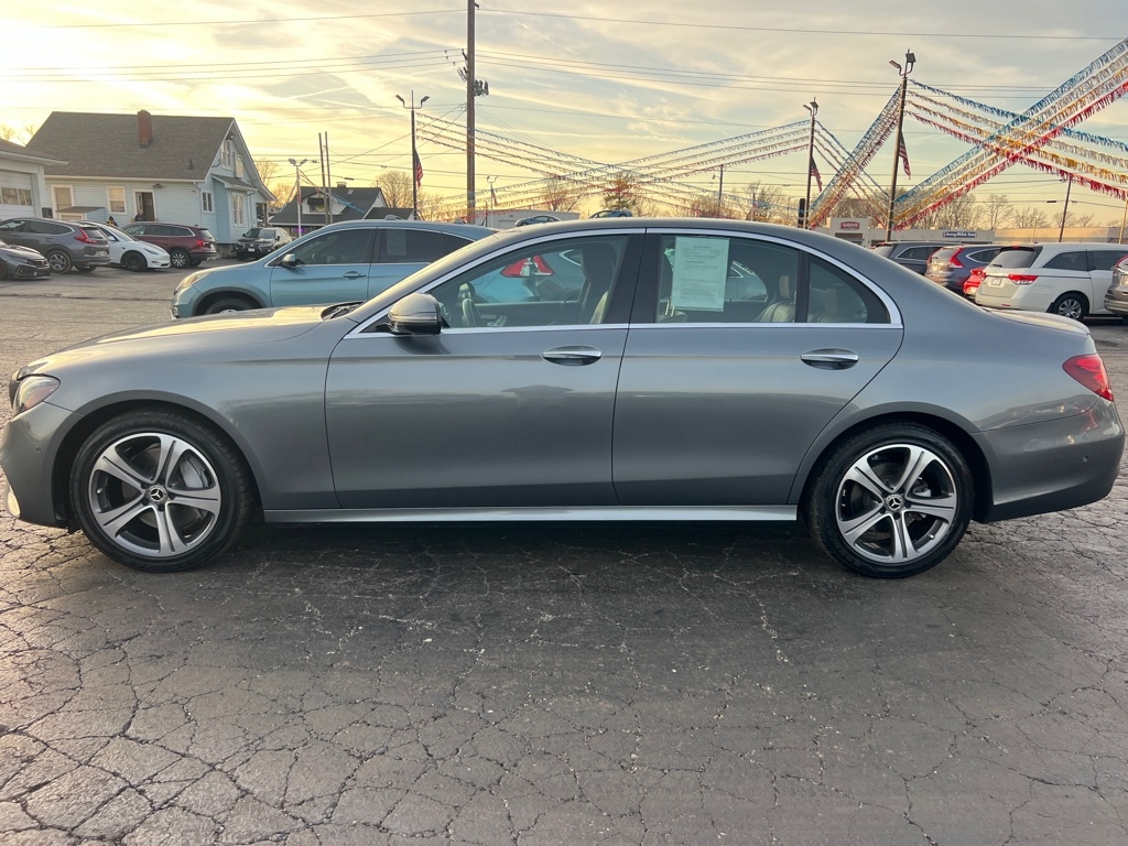 Mercedes-Benz E-Class E300 Luxury 4MATIC Sedan 2017