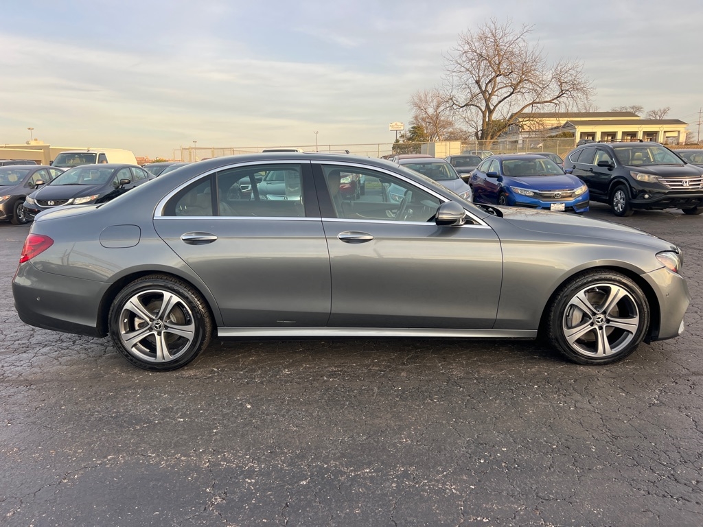 Mercedes-Benz E-Class E300 Luxury 4MATIC Sedan 2017