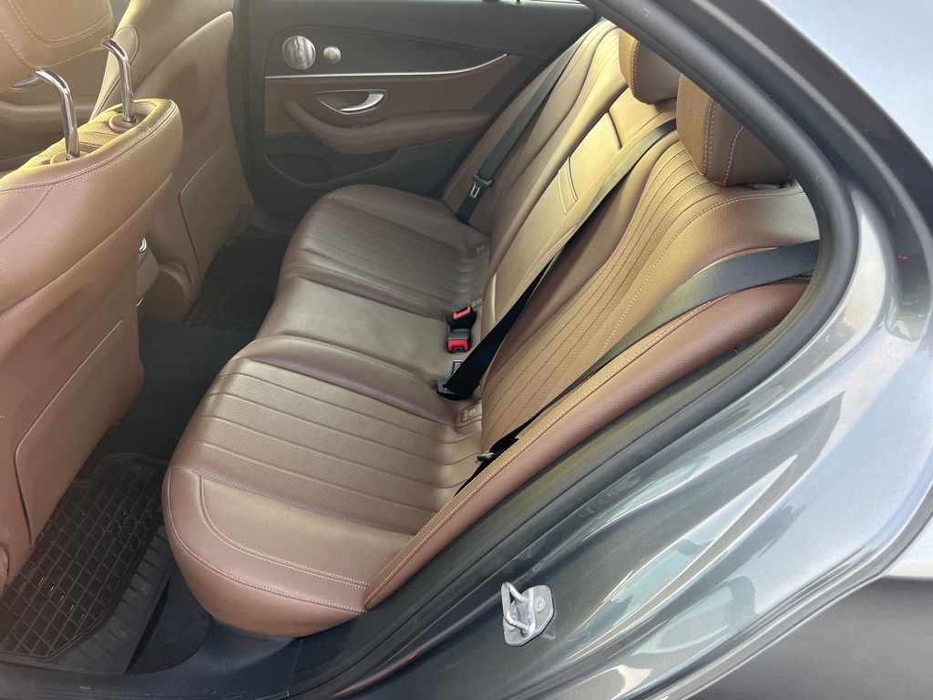 Mercedes-Benz E-Class E300 Luxury 4MATIC Sedan 2017