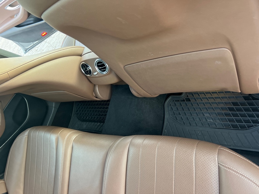 Mercedes-Benz E-Class E300 Luxury 4MATIC Sedan 2017