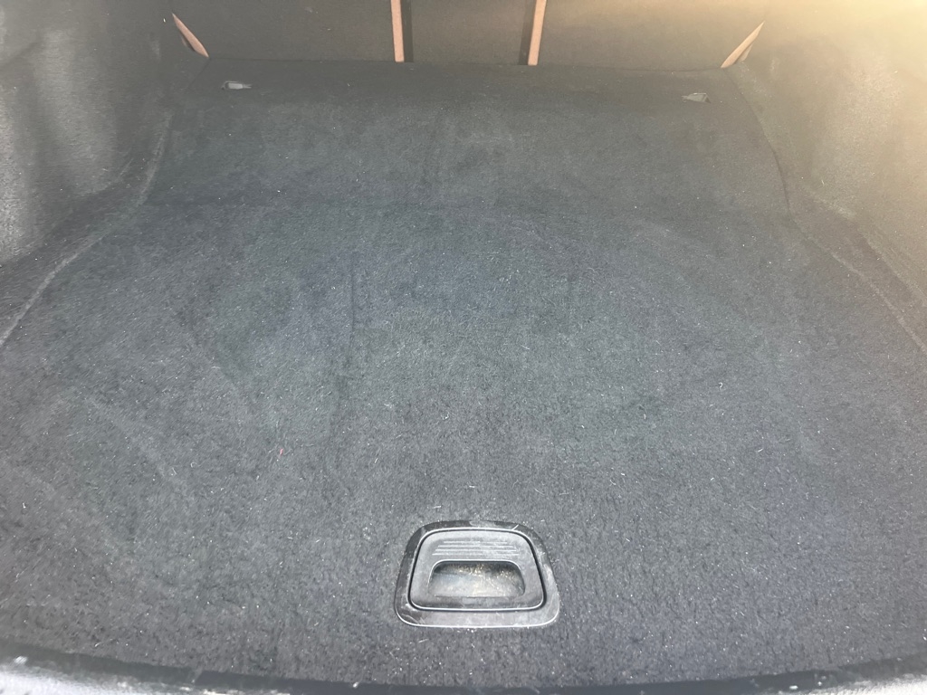 Mercedes-Benz E-Class E300 Luxury 4MATIC Sedan 2017