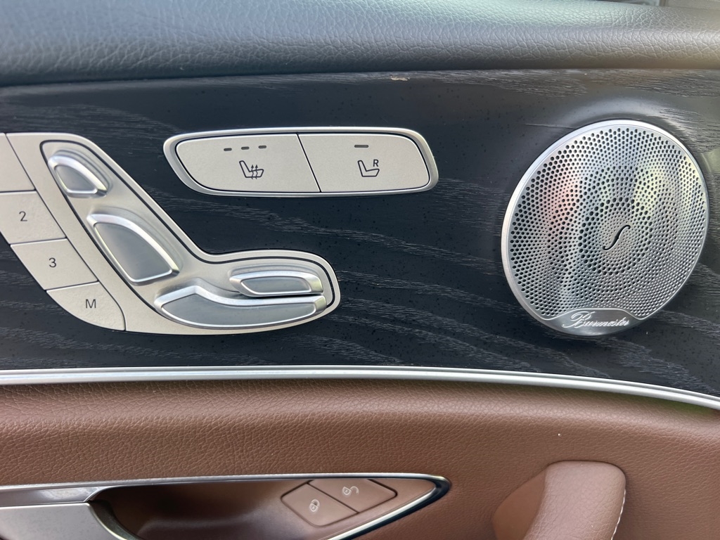 Mercedes-Benz E-Class E300 Luxury 4MATIC Sedan 2017