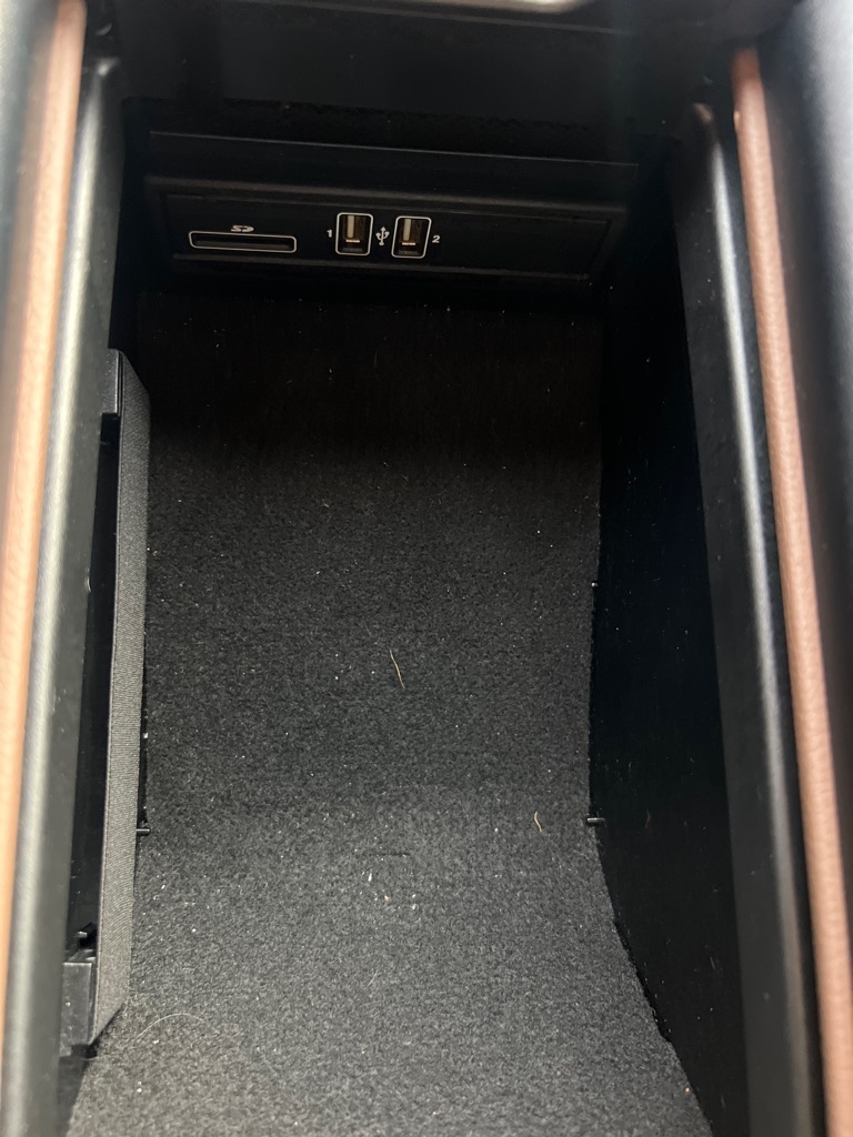 Mercedes-Benz E-Class E300 Luxury 4MATIC Sedan 2017