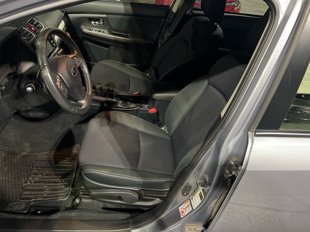 Subaru Impreza 2.0i Limited PZEV 5-Door 2016