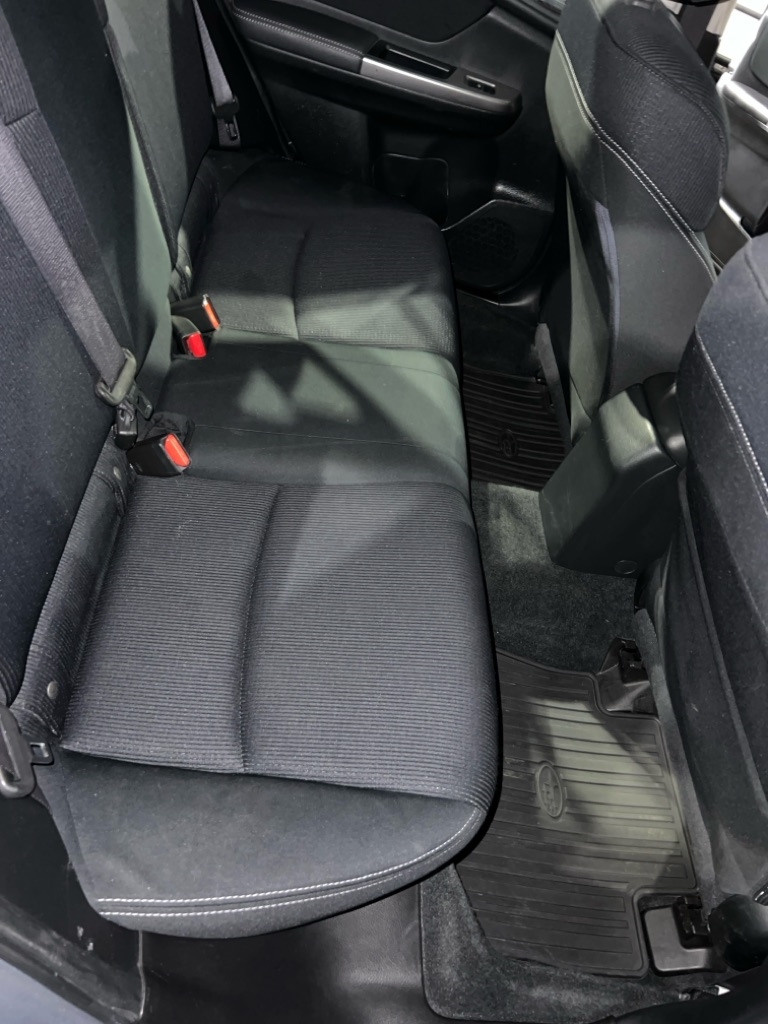 Subaru Impreza 2.0i Limited PZEV 5-Door 2016