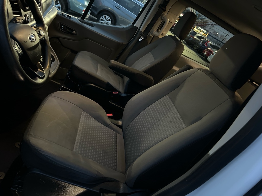 Ford Transit 350 Wagon Low Roof XLT w/Sliding Pass. 148-in. WB 2021