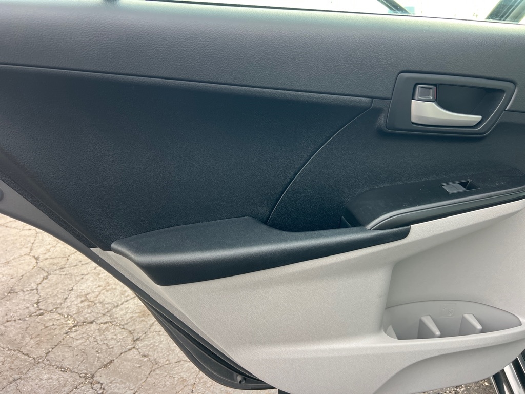 Toyota Camry LE 2012