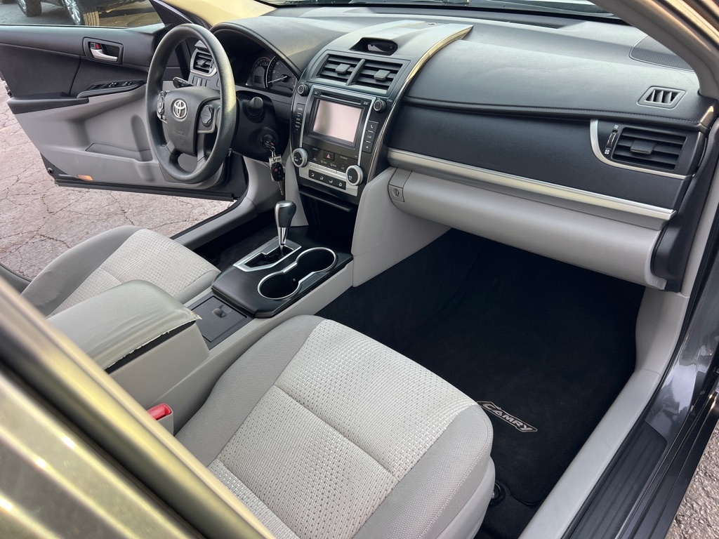 Toyota Camry LE 2012
