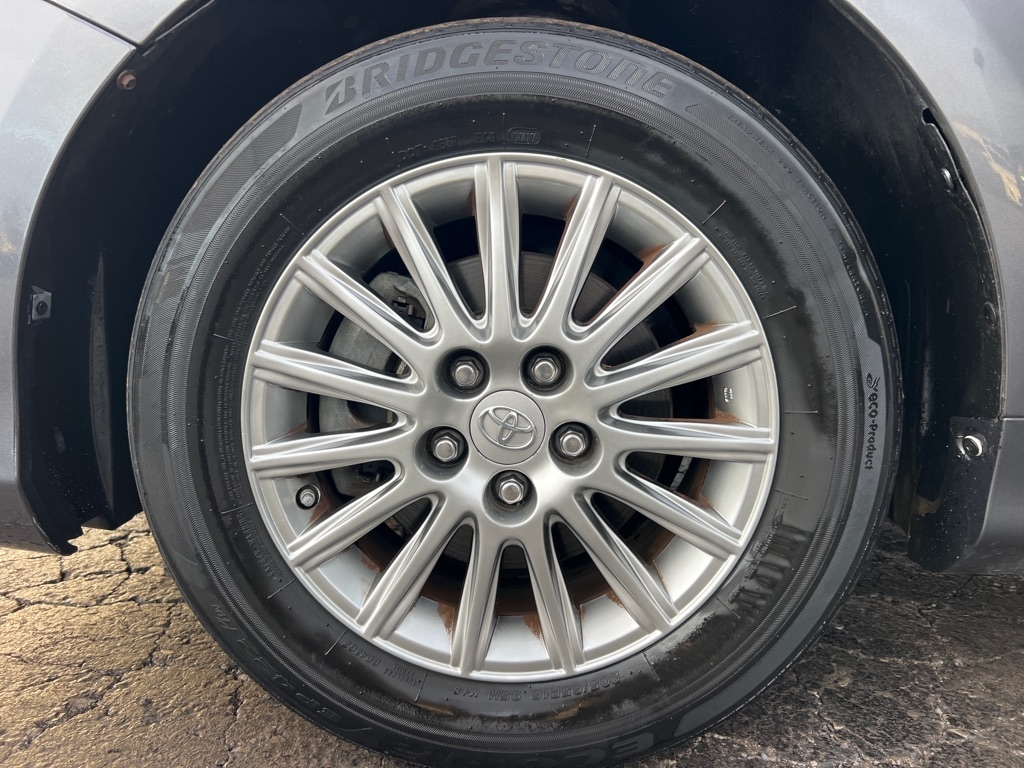 Toyota Camry LE 2012