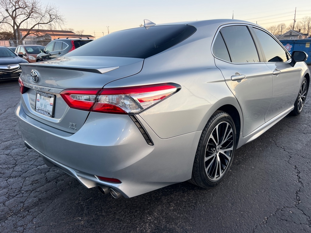 Toyota Camry SE Nightshade Edition 2020