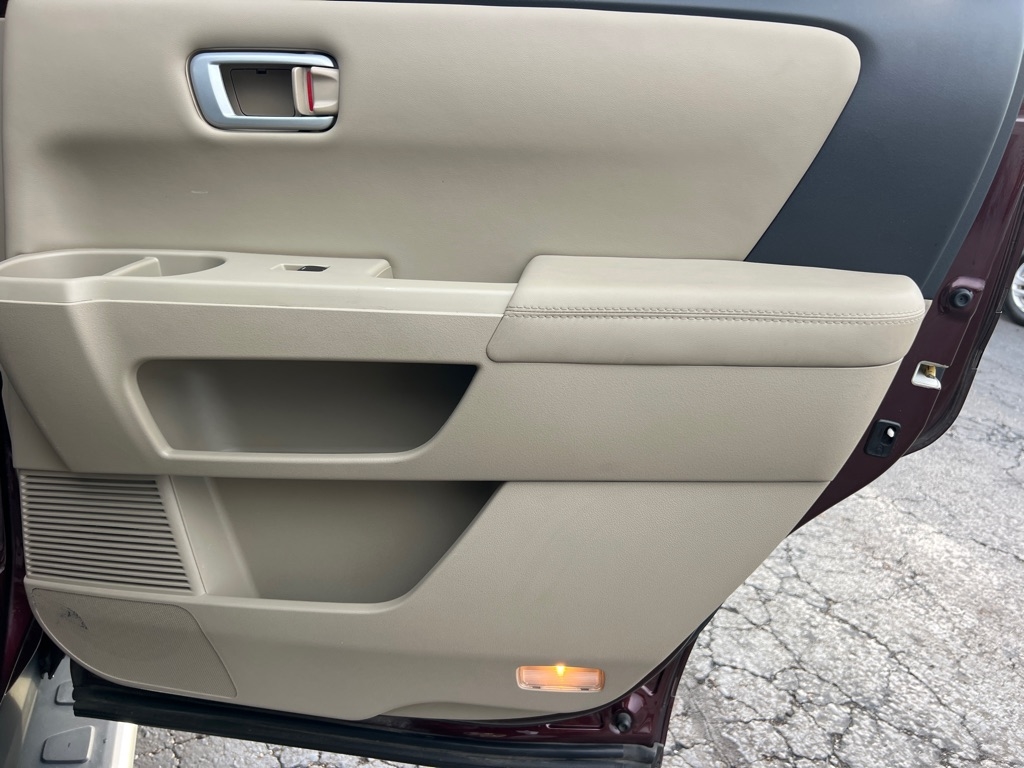 Honda Pilot EX-L 4WD 5-Spd AT 2011