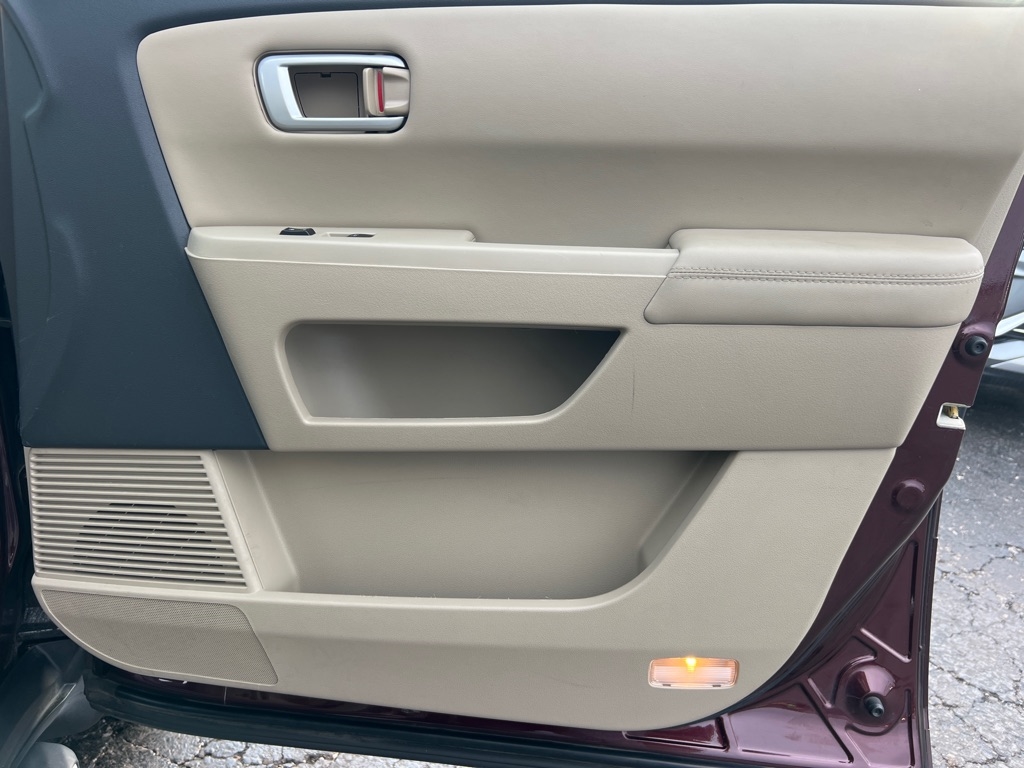 Honda Pilot EX-L 4WD 5-Spd AT 2011