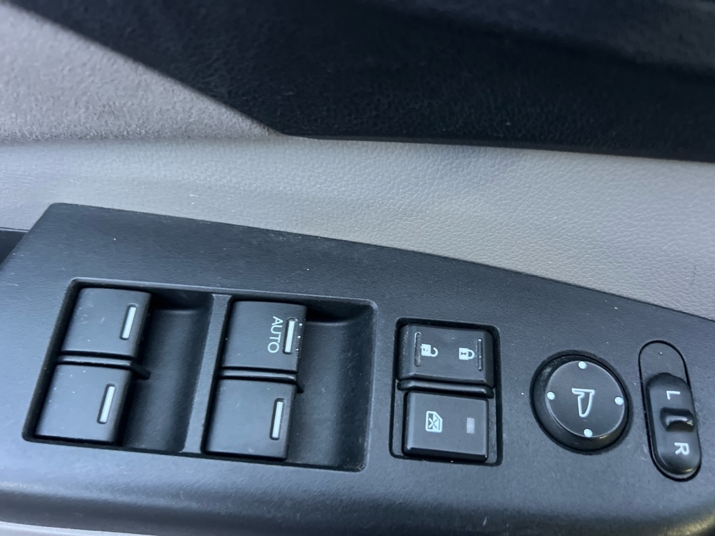 Honda CR-V EX 4WD 5-Speed AT 2012