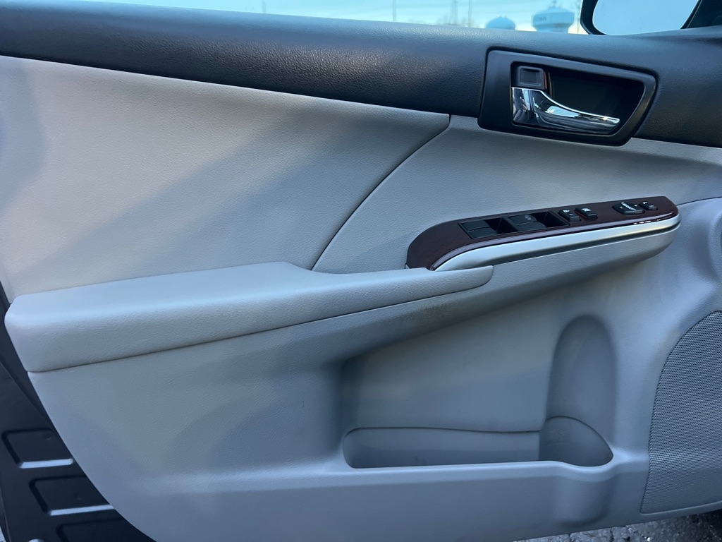 Toyota Camry LE 2012