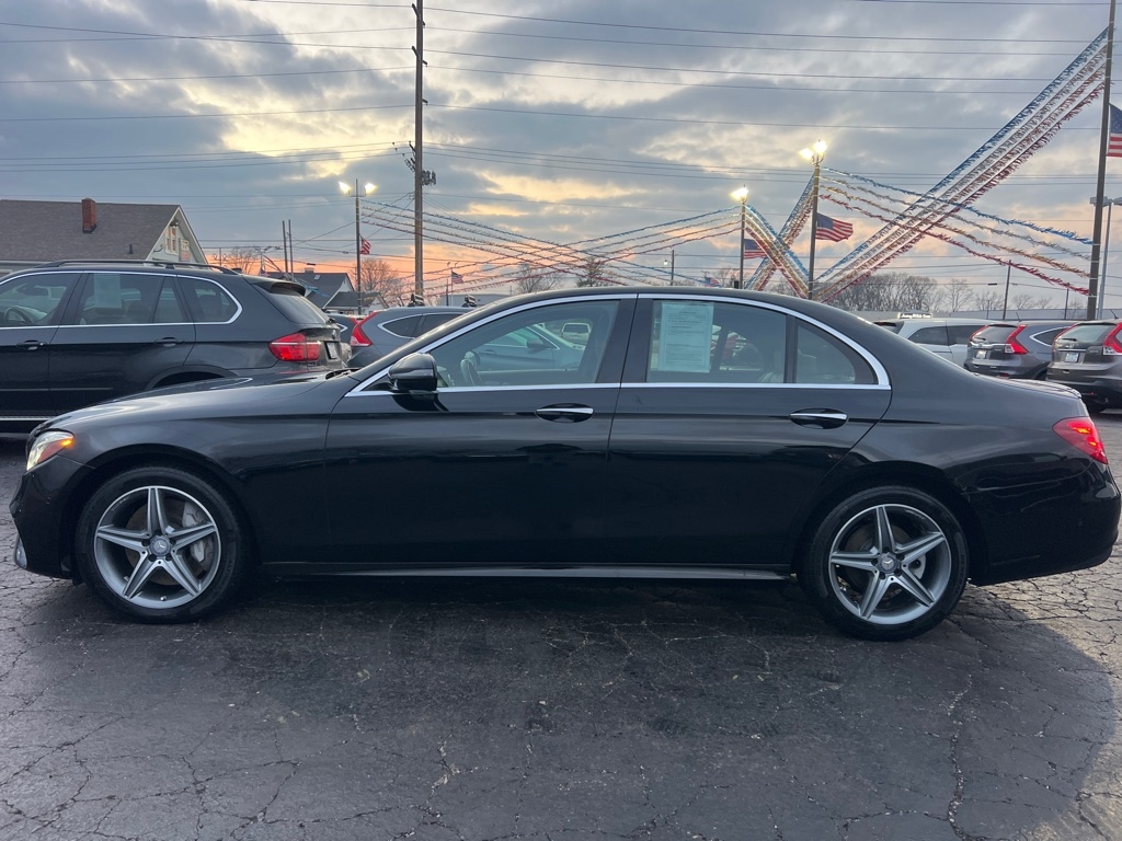 Mercedes-Benz E-Class E300 Luxury 4MATIC Sedan 2017
