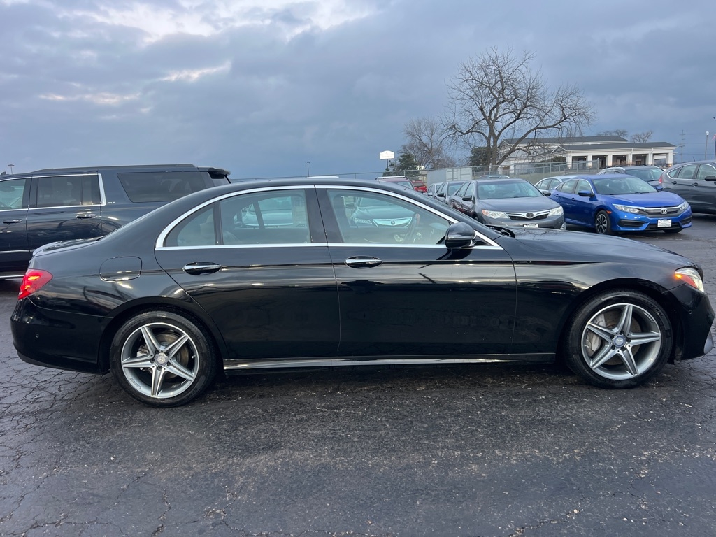Mercedes-Benz E-Class E300 Luxury 4MATIC Sedan 2017
