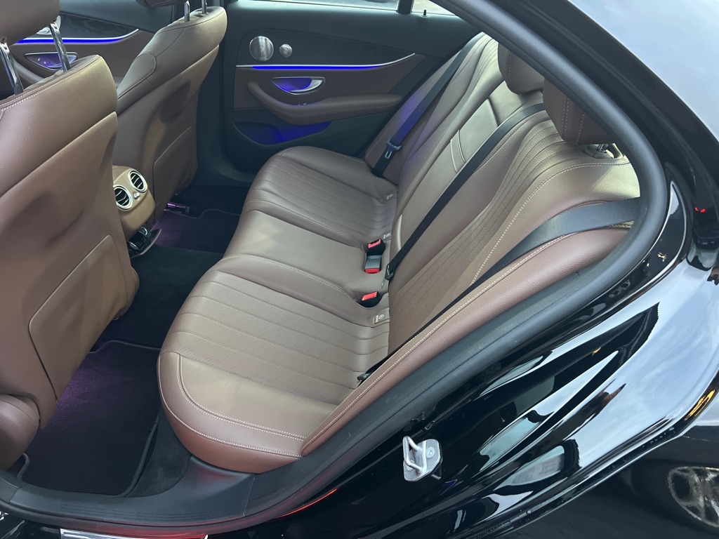 Mercedes-Benz E-Class E300 Luxury 4MATIC Sedan 2017