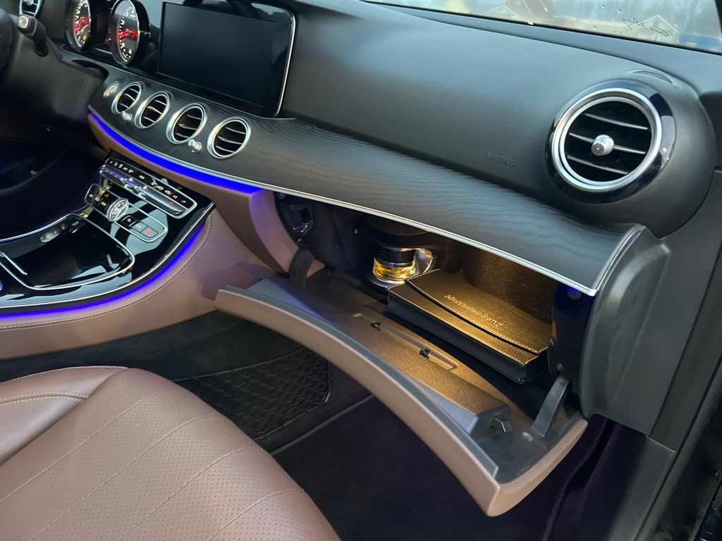 Mercedes-Benz E-Class E300 Luxury 4MATIC Sedan 2017