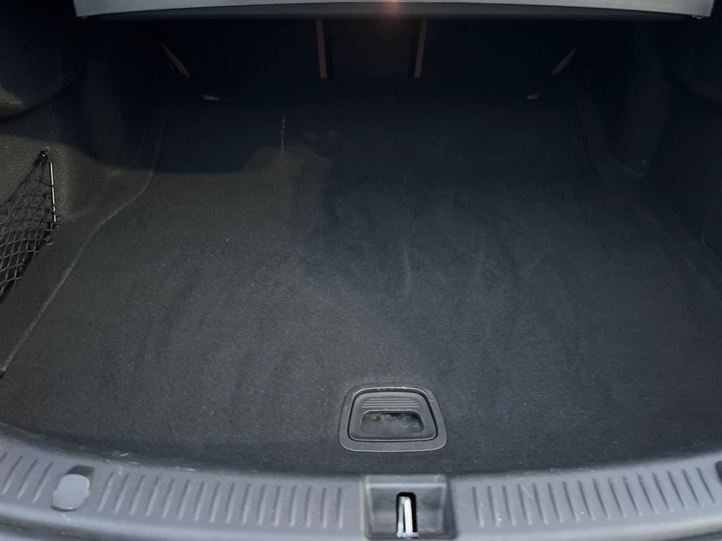 Mercedes-Benz E-Class E300 Luxury 4MATIC Sedan 2017