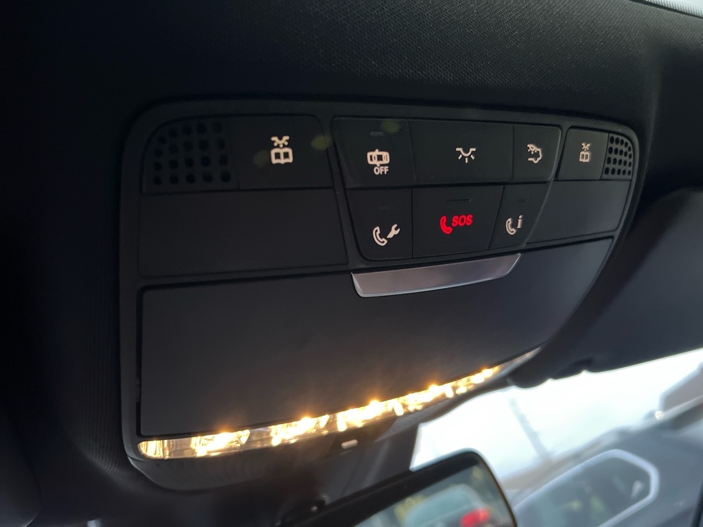 Mercedes-Benz E-Class E300 Luxury 4MATIC Sedan 2017