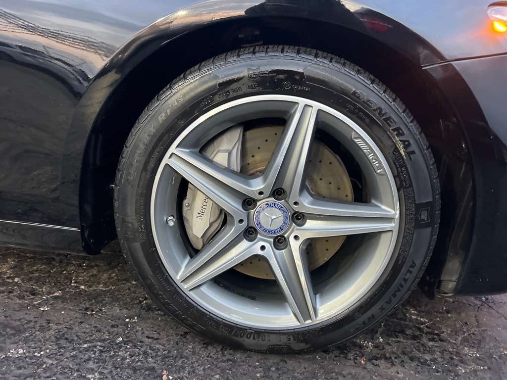 Mercedes-Benz E-Class E300 Luxury 4MATIC Sedan 2017