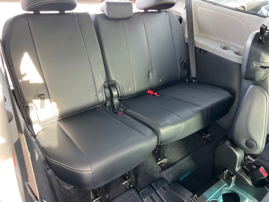 Toyota Sienna SE Premium FWD 8-Passenger V6 2015