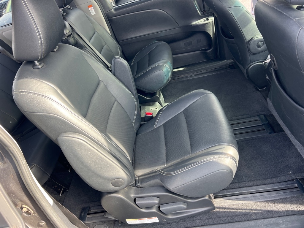 Toyota Sienna SE Premium FWD 8-Passenger V6 2015