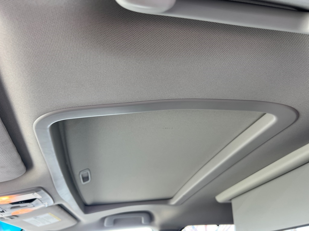 Toyota Sienna SE Premium FWD 8-Passenger V6 2015