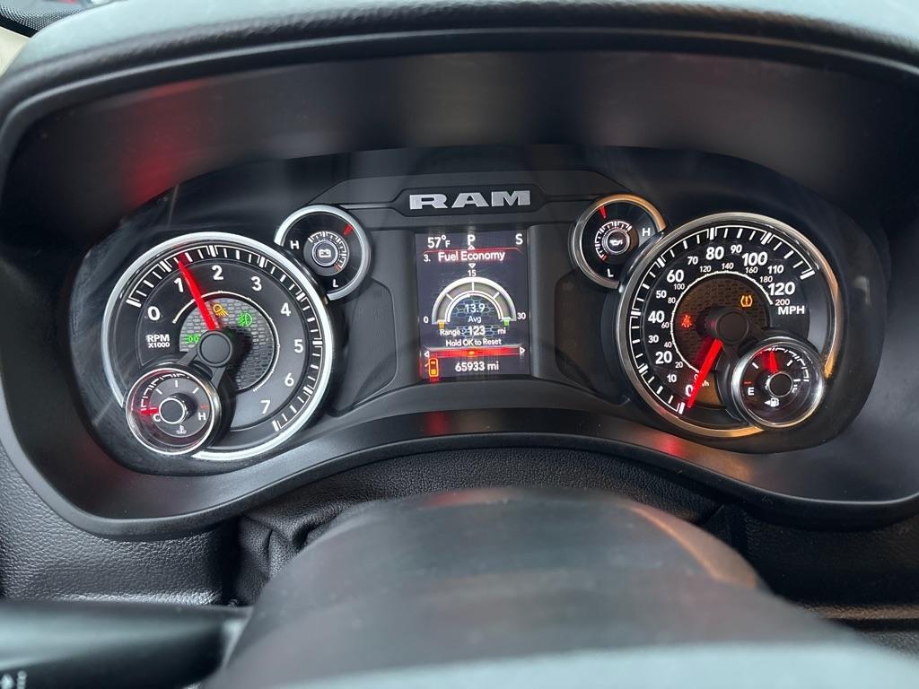 RAM 1500 Big Horn Quad Cab 4WD 2020