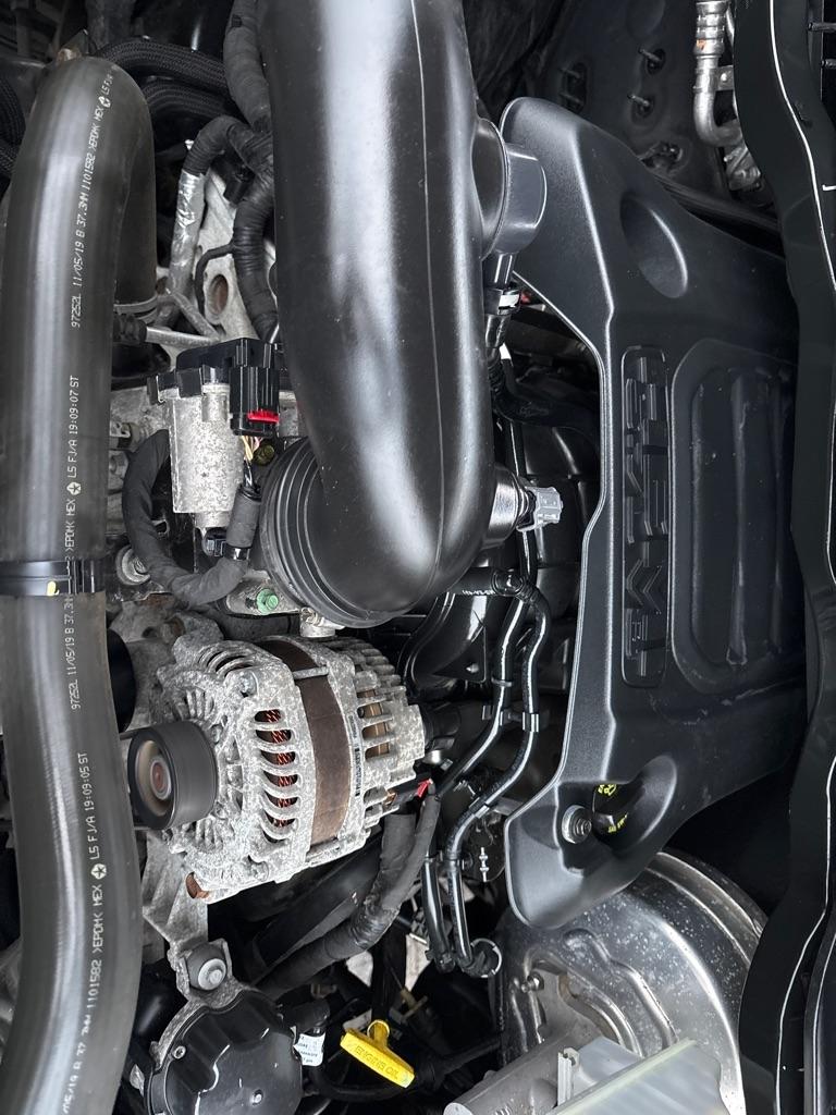 RAM 1500 Big Horn Quad Cab 4WD 2020