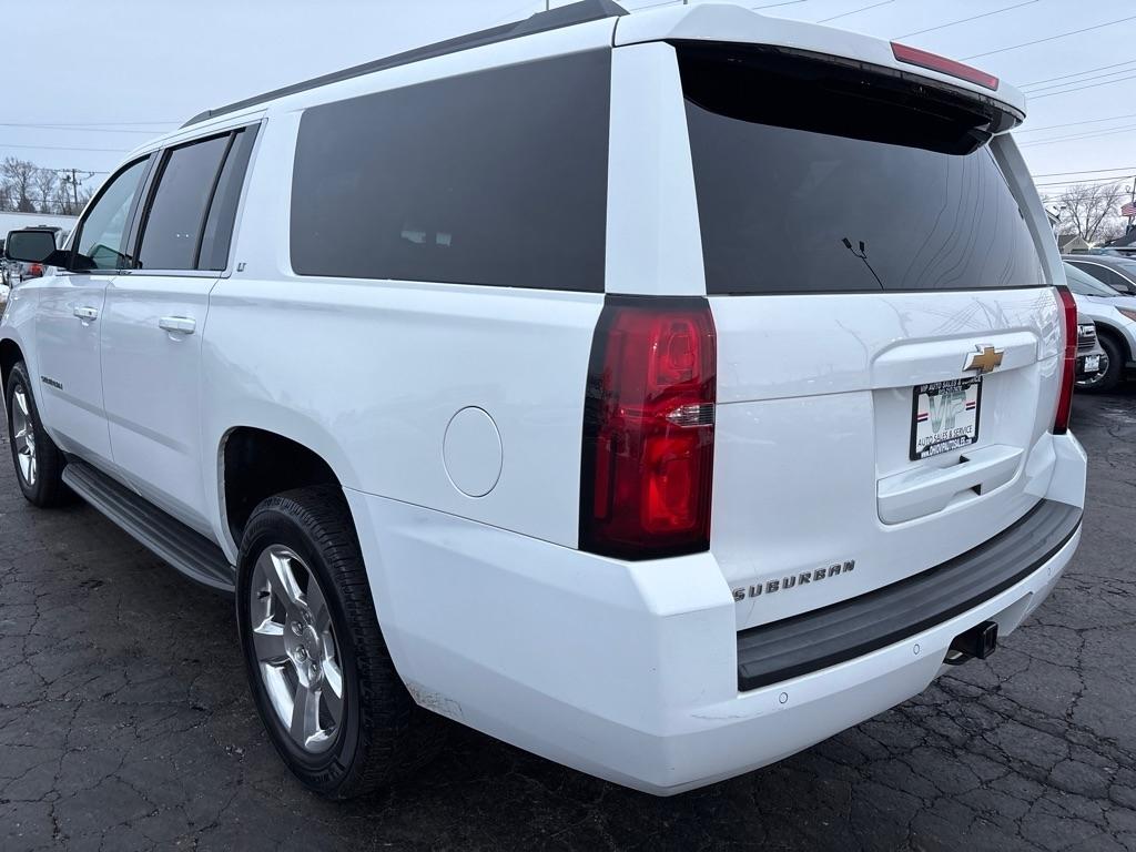 Chevrolet Suburban LT 4WD 2015