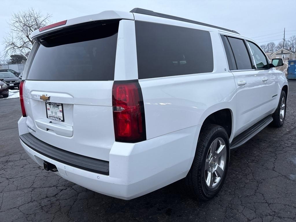 Chevrolet Suburban LT 4WD 2015